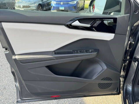 2025 Volkswagen Taos S 4Motion