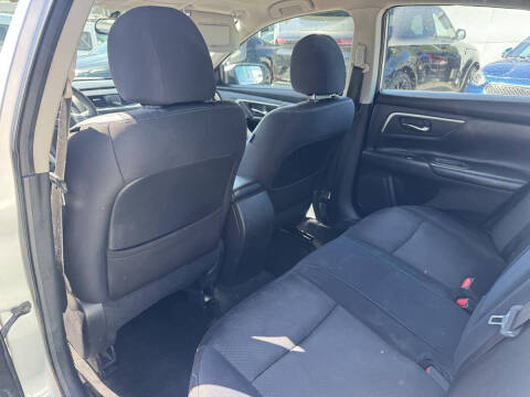 2016 Nissan Altima 2.5 SR