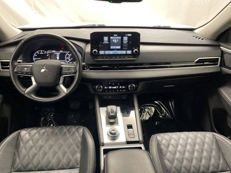 2022 Mitsubishi Outlander SEL