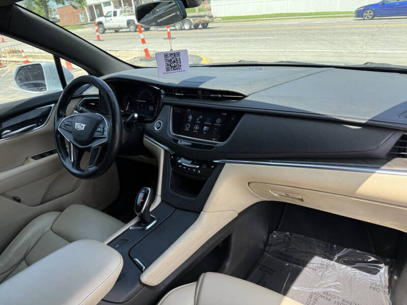 2017 Cadillac XT5