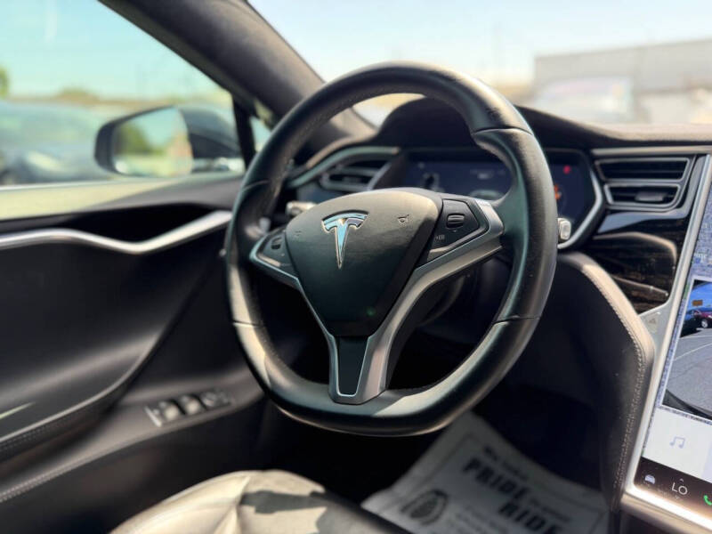 2016 Tesla Model S 90D