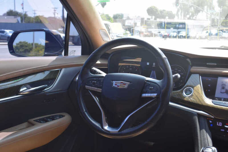 2020 Cadillac XT6 Premium Luxury