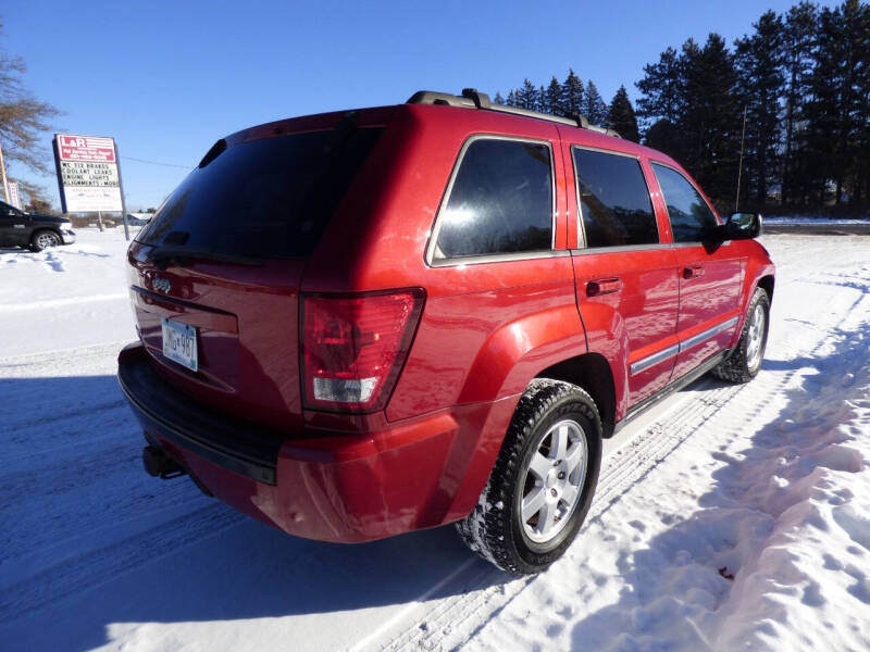 2010 Jeep Grand Cherokee Laredo photo 5