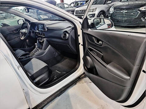 2021 Hyundai Kona SEL Plus