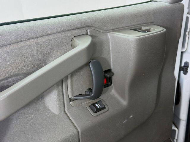 2017 GMC Savana 2500