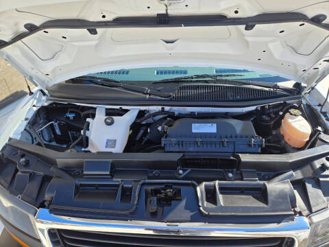 2021 GMC Savana 2500