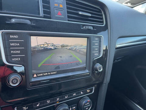 2016 Volkswagen Golf R 4Motion