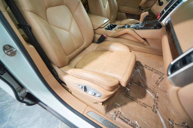 2014 Porsche Cayenne S Hybrid