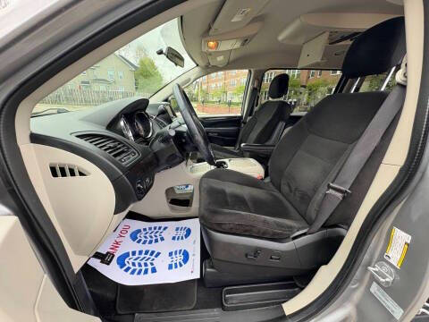 2016 Dodge Grand Caravan SXT Plus