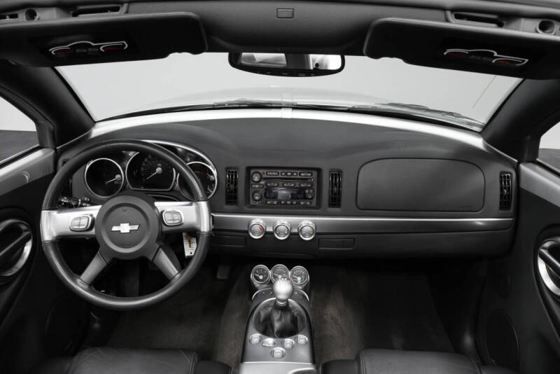 2005 Chevrolet SSR LS