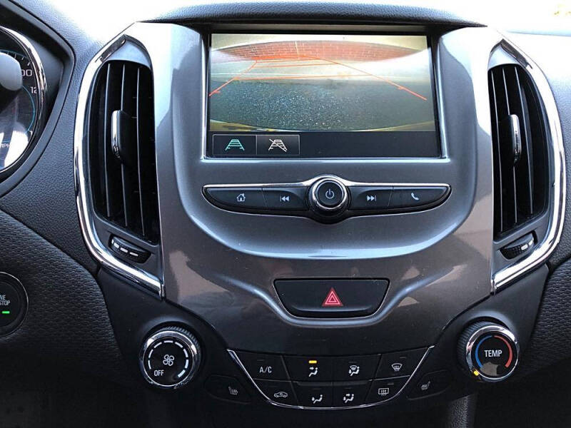 2017 Chevrolet Cruze LT Auto