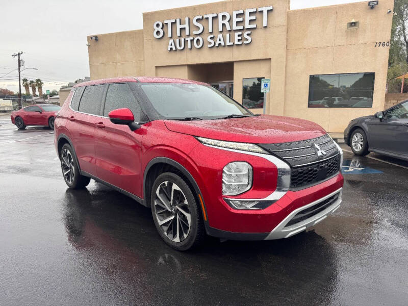 2022 Mitsubishi Outlander SE's photo