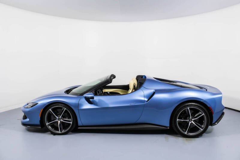 2024 Ferrari 296 GTS