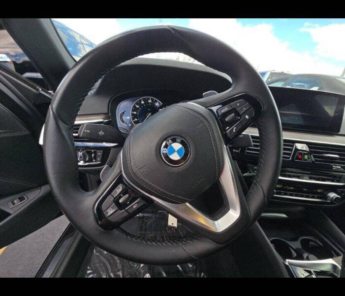 2019 BMW 5 Series 540i