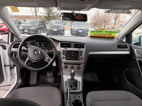 2016 Volkswagen Golf SportWagen TSI S