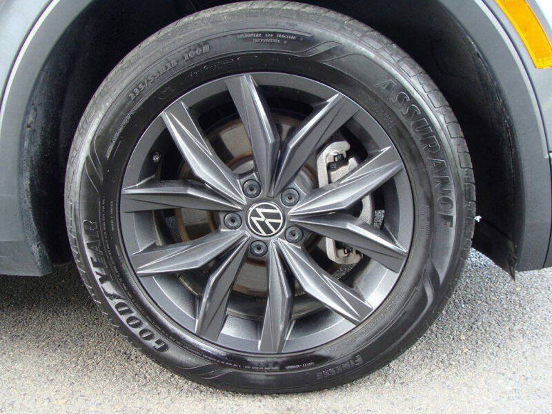 2023 Volkswagen Tiguan SE