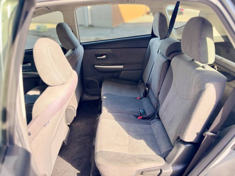 2012 Toyota Prius v Two