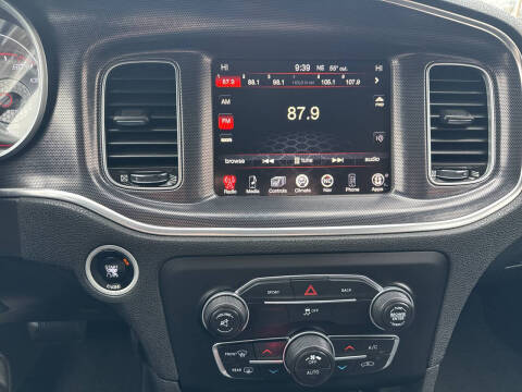 2015 Dodge Charger SXT