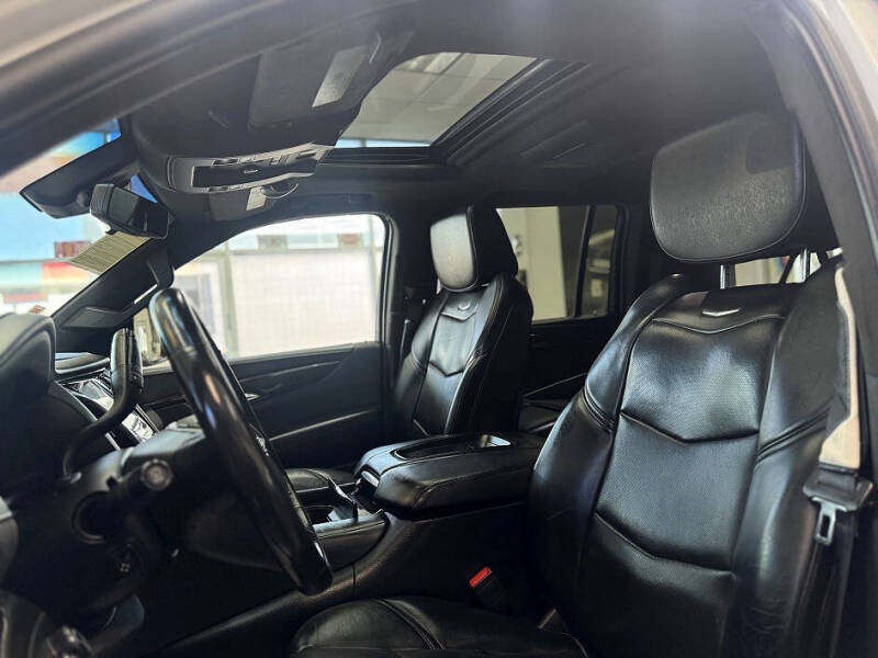 2017 Cadillac Escalade ESV Platinum