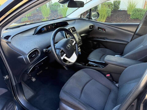 2017 Toyota Prius Three