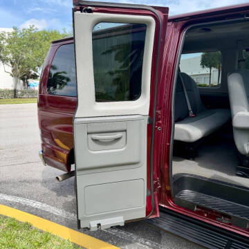 2008 Ford E-Series E-350 SD XLT