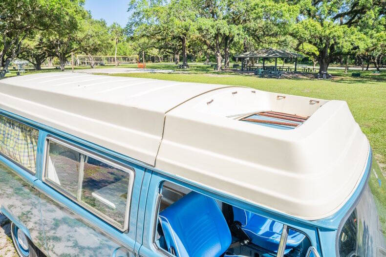 1973 Volkswagen Bus