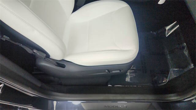 2026 Tesla Model Y Long Range