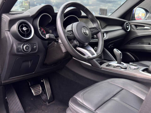 2022 Alfa Romeo Stelvio Ti