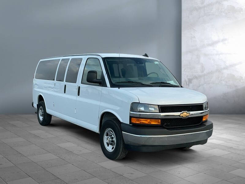 2024 Chevrolet Express LT 3500