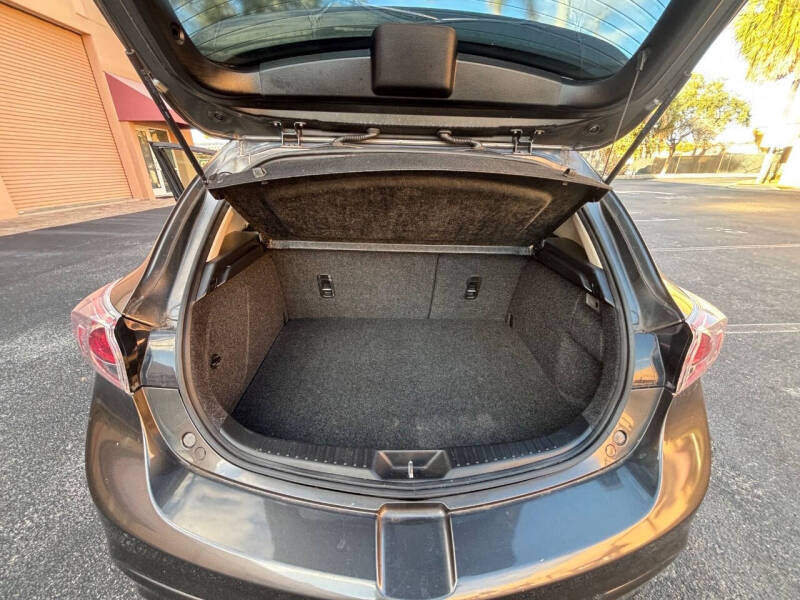 2012 Mazda MAZDA3 i Grand Touring