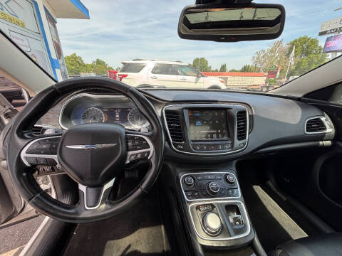 2015 Chrysler 200 C