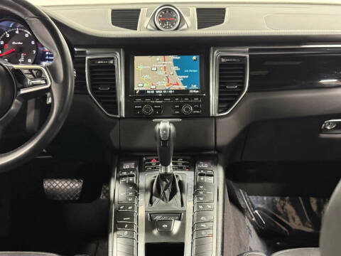 2016 Porsche Macan Turbo