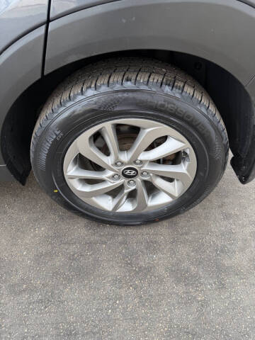 2017 Hyundai Tucson SE Plus