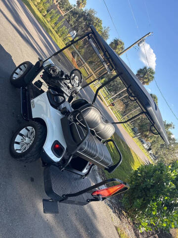 2015 E-Z-GO Express S4