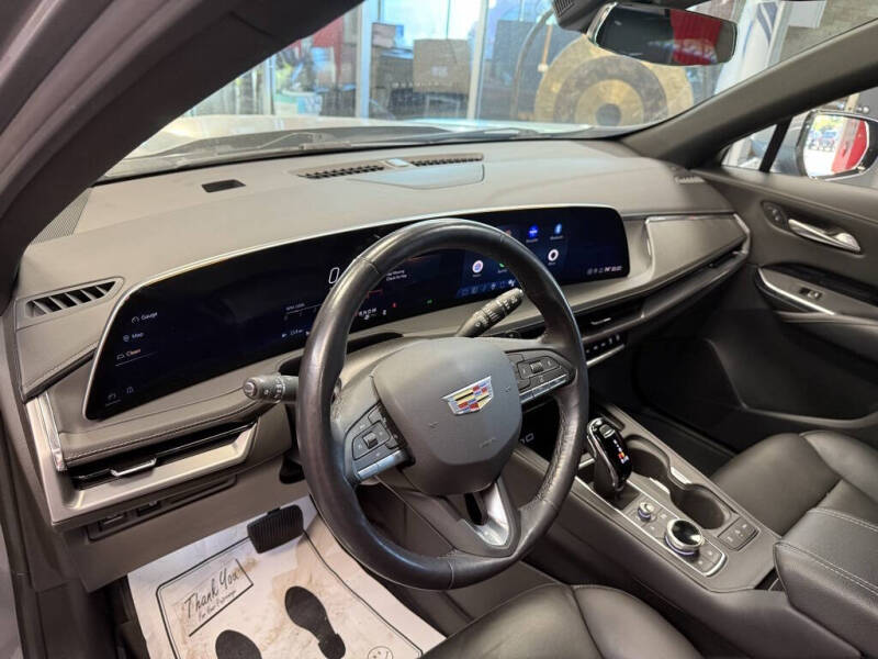 2024 Cadillac XT4 Luxury