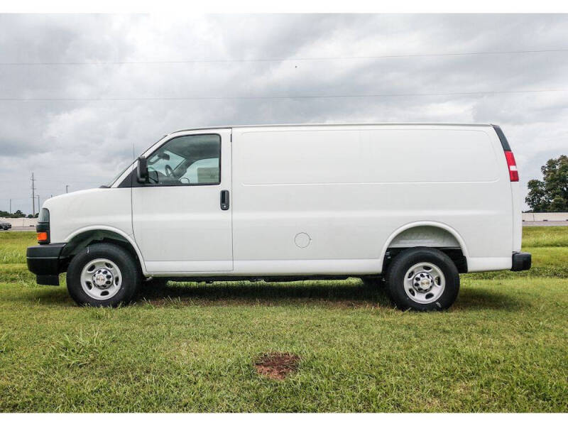 2026 Chevrolet Express 2500