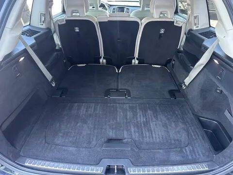 2017 Volvo XC90 T6 Momentum