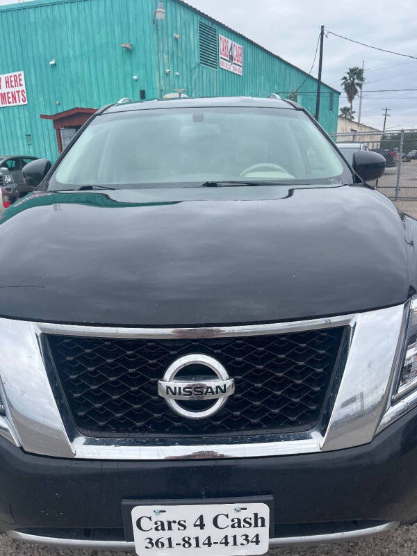 2015 Nissan Pathfinder S's photo