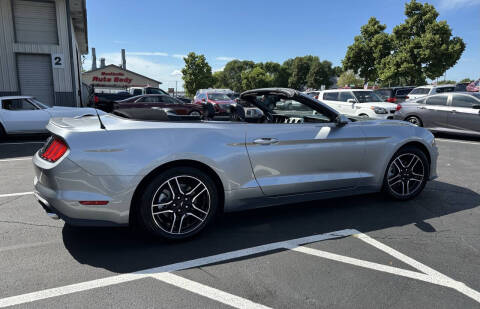 2022 Ford Mustang EcoBoost Premium