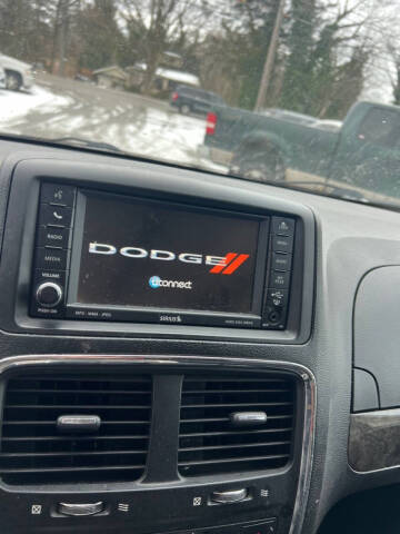 2011 Dodge Grand Caravan Crew