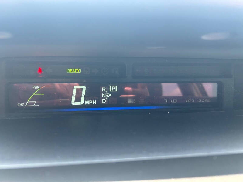 2013 Toyota Prius v Three