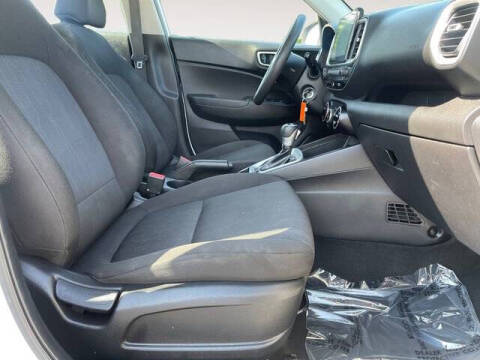 2021 Hyundai Venue SE