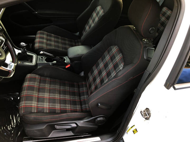 2015 Volkswagen Golf GTI S
