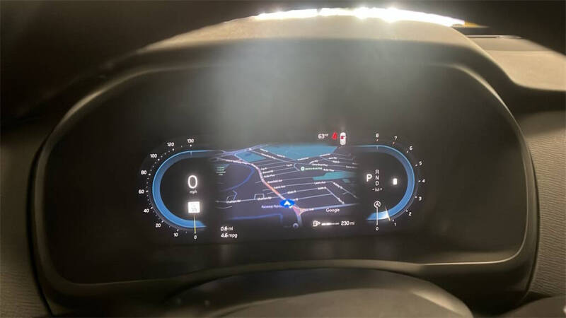 2025 Volvo XC90 B5 Core Bright Theme