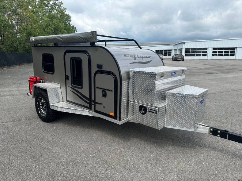 2017 inTech Trailers Max Flyer Camping Trailer