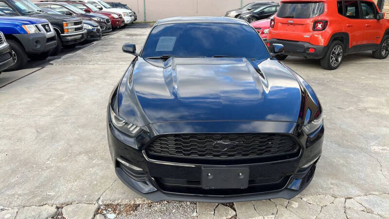 2017 Ford Mustang V6