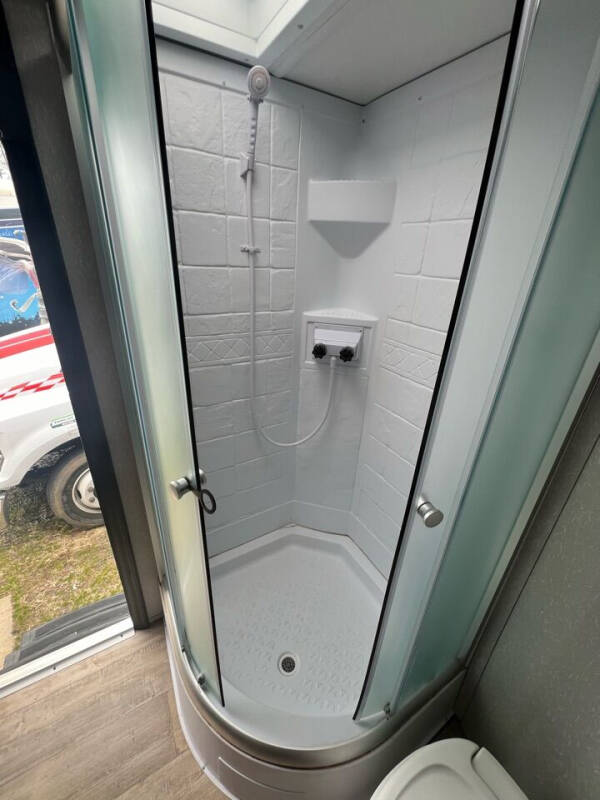 2022 CHEROKEE FOREST RIVER