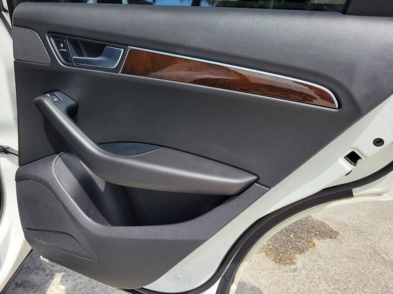 2012 Audi Q5 2.0T quattro Premium