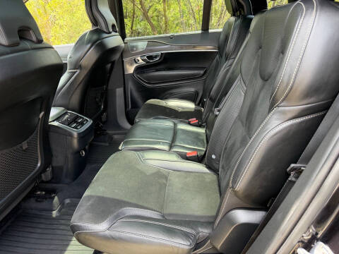 2019 Volvo XC90 T6 R-Design