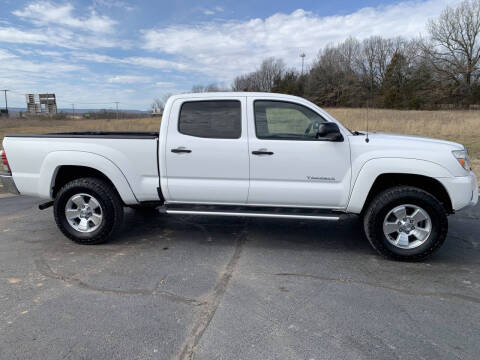 2013 Toyota Tacoma for sale at V Automotive in Harrison AR